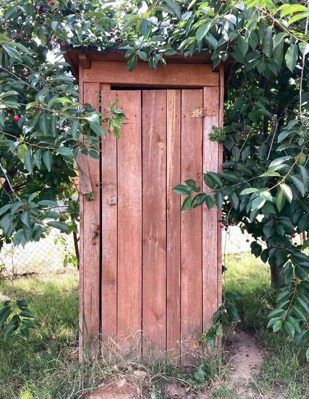 WC zewnętrzny wygódka Toi Toi drewniany