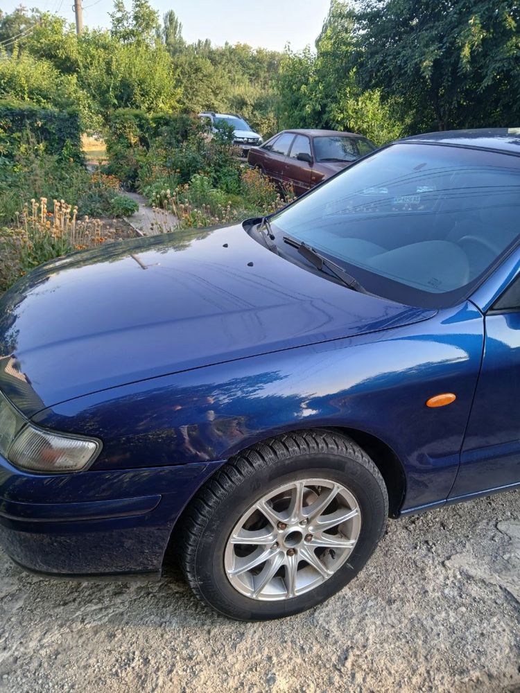 Mazda 626 1.8 бенз