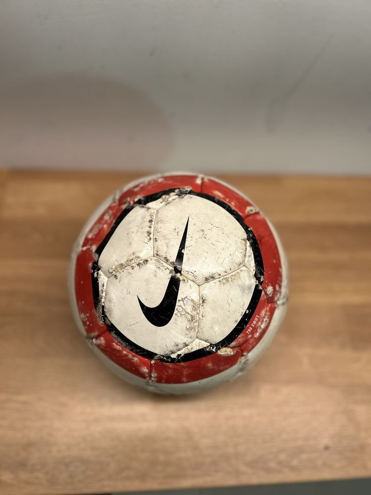 Pilka nozna nike total 90 t90
