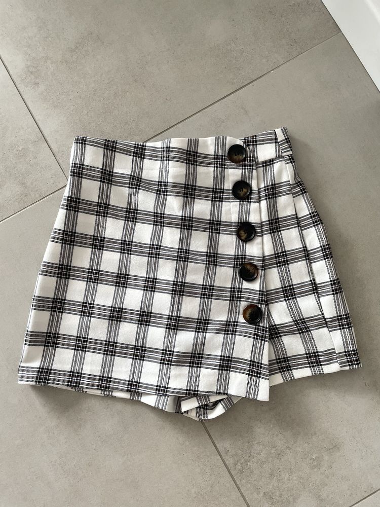 Spódnicospodenki w kratkę Stradivarius 34 XS