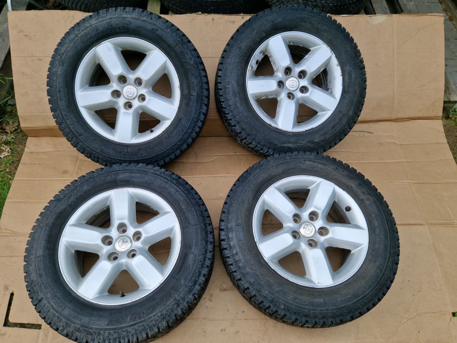 Koła aluminiowe alufelgi opony terenowe 235/60R16 Toyota RAV4 II