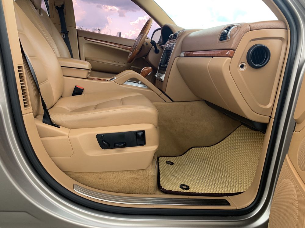 Продам Porsche Cayenne