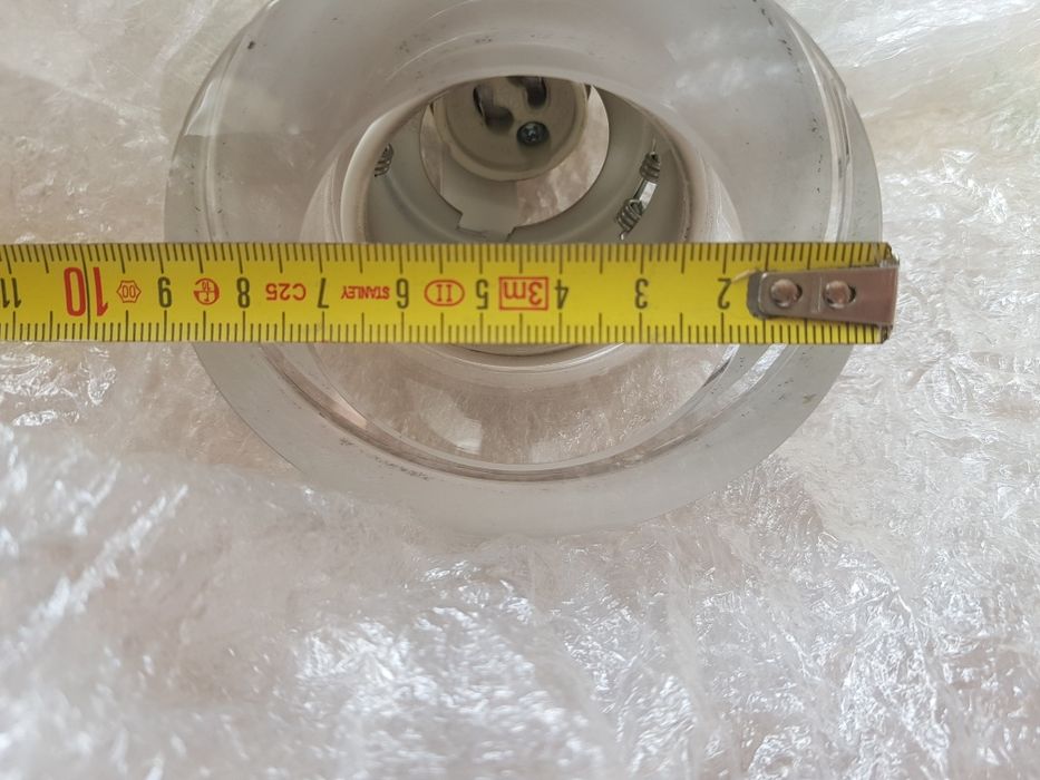 8 x oprawka sufitowa 4 x szklana oprawka led