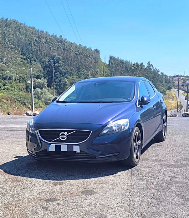 VOLVO V40 2.0 D4 190 ch Summum
