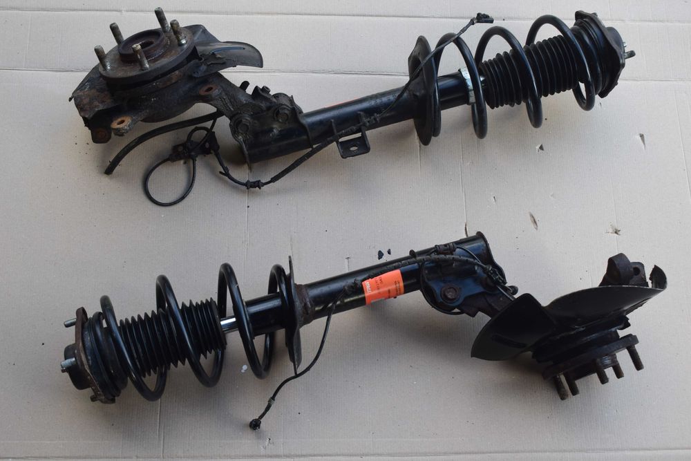 Zwrotnica mcperson lewa prawa przód ix35 Sportage 2.0 crdi 13r.4x4