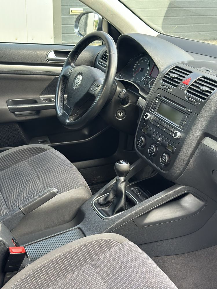 VW Jetta 1.6 MPI