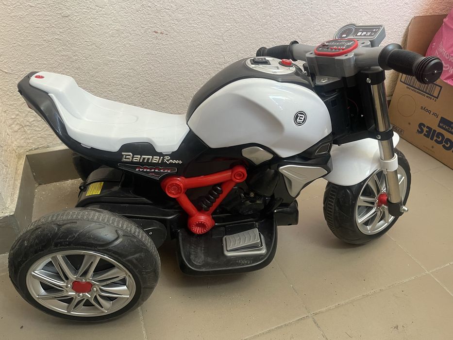 Дитячий мотоцикл bambi