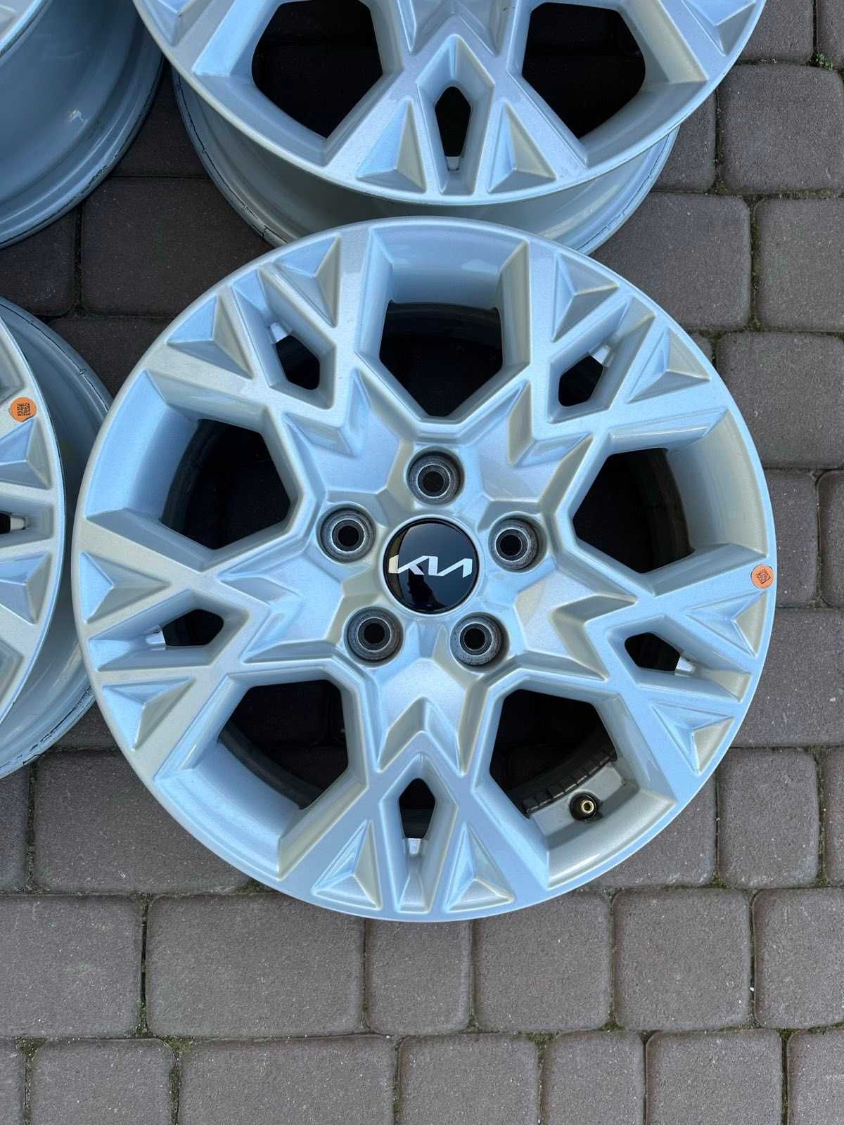 Oryginalne alufelgi Kia 5x114,3 16 cali Ceed Optima Carens NOWY MODEL