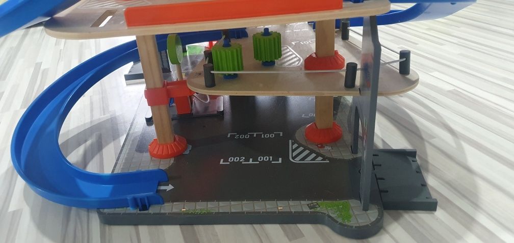Garaż drewniany lidl playtive