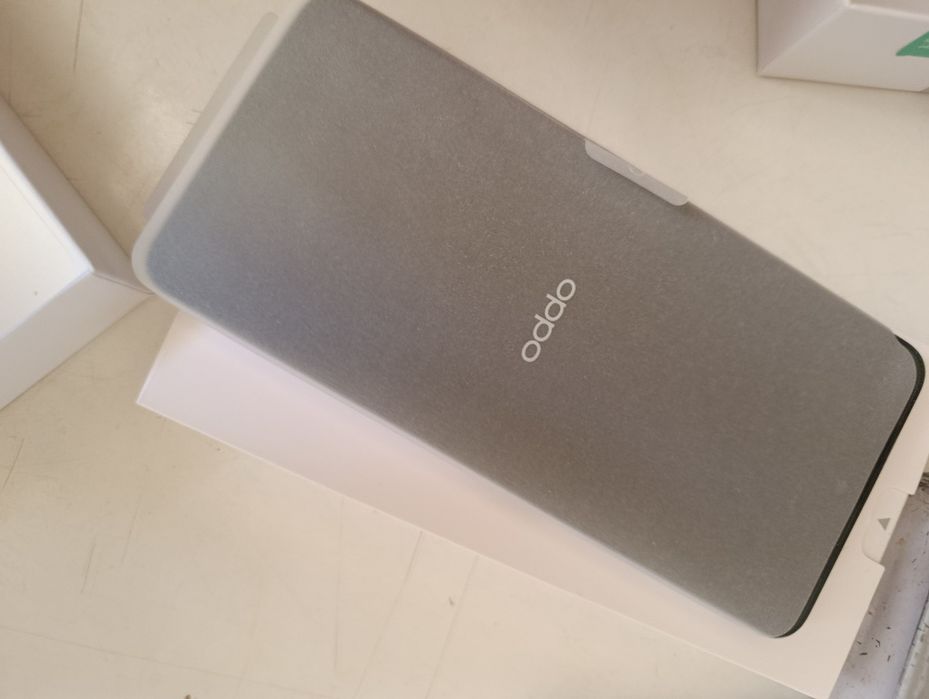 OPPO A40 2 semanas de uso, ainda com garantia de 5 anos