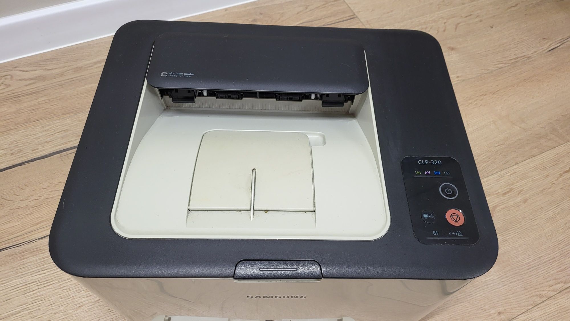 Лазерный принтер цветной Samsung  clp-320
