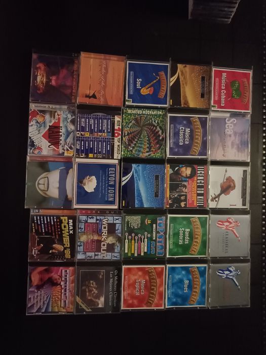 Negociável 60 - CDs originais Clássicos em bom estado e sem uso