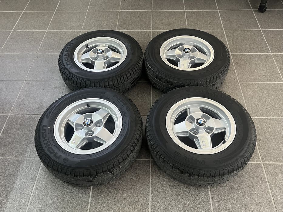 Jantes Especiais 13 c/ Pneus p/ BMW RESTAURADAS