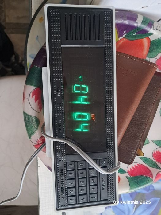 Zegar elektroniczny sprawny prl