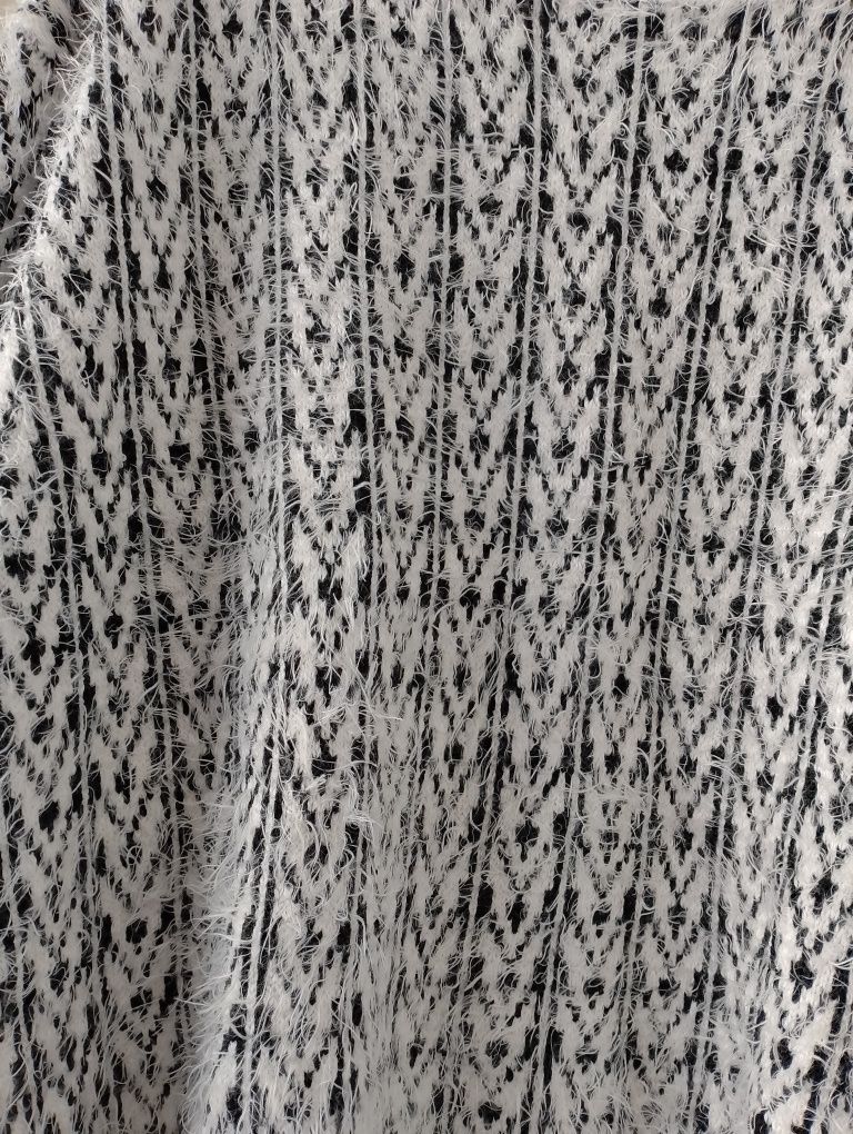 Mięciutki sweter oversize 44