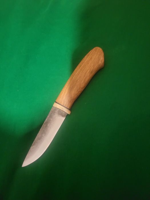 Нож ручной работы.