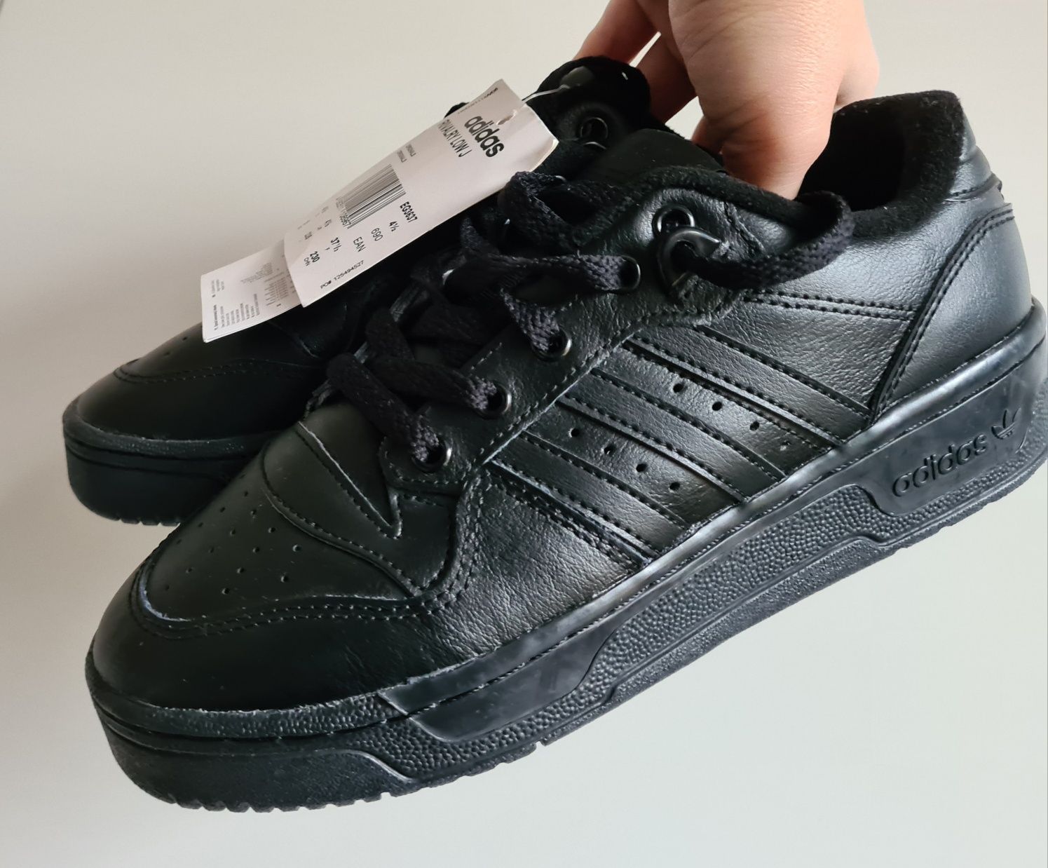 NOWE Adidas Rivalry 37 1/3 czarne sportowe buty skórzane