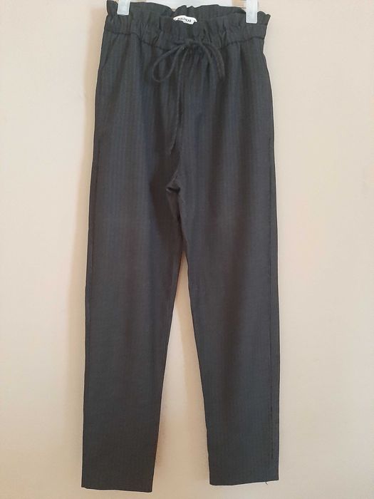 Calças fluídas Pull&Bear