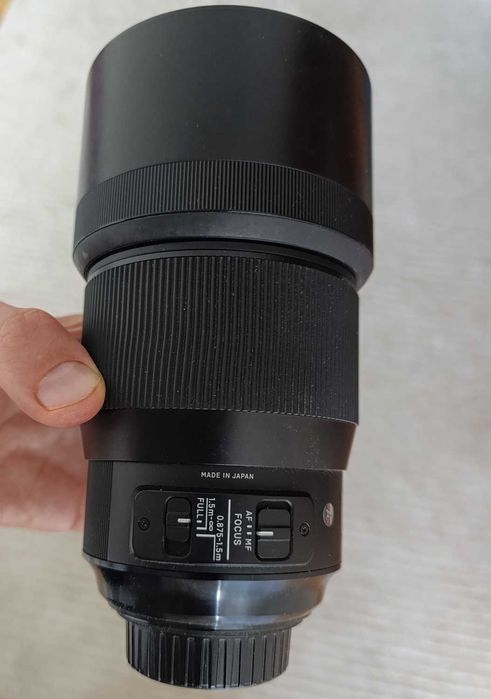 Sigma ART 135mm f/1.8 (NIKON), lente em  estado excelente
