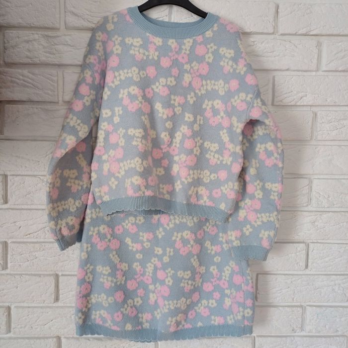 Теплющий костюм на дівчинку 122 см