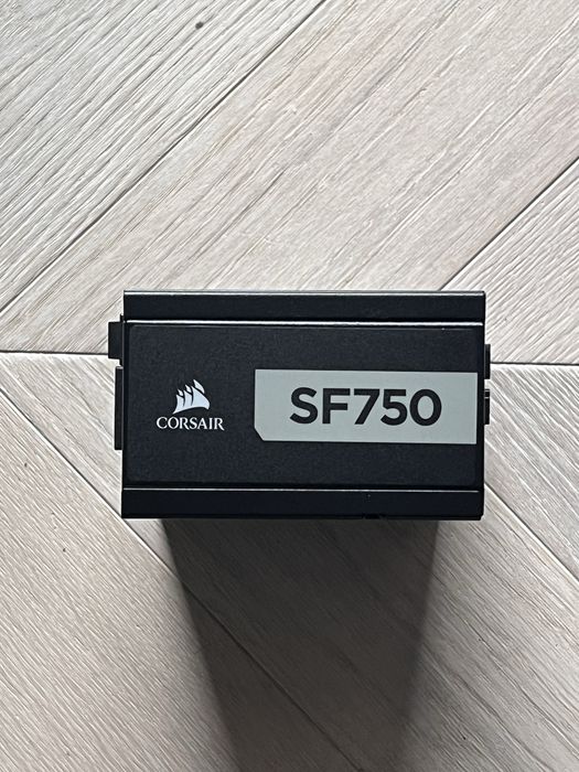 Corsair SF750 Platinum