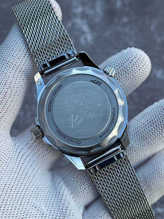 Швейцарские часы Omega Seamaster Diver 300M Master Co-Axial