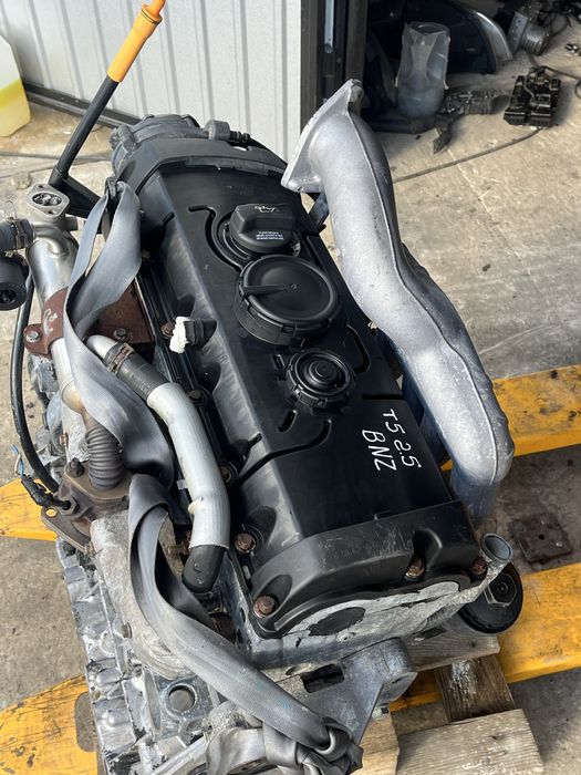 Двигун Т5 2.5 BNZ 96кв Мотор Двігатєль Transporter T5