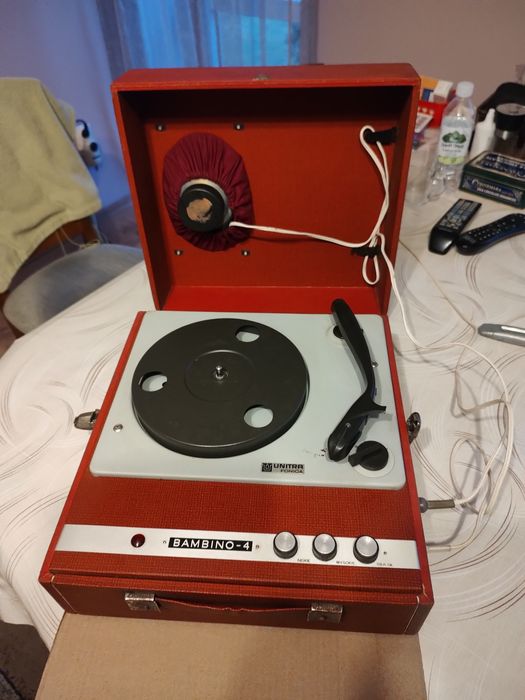 Gramofon Bambino 4 z 1971r