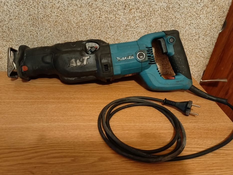 Makita JR 3070 CT piła lisica