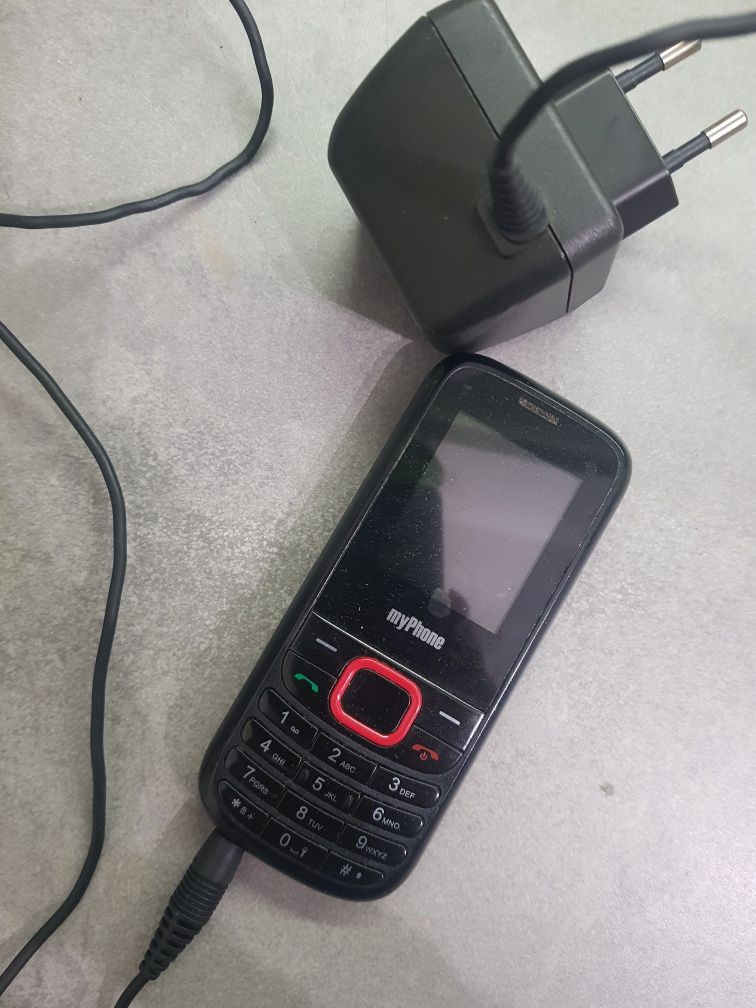 Telefon komórkowy