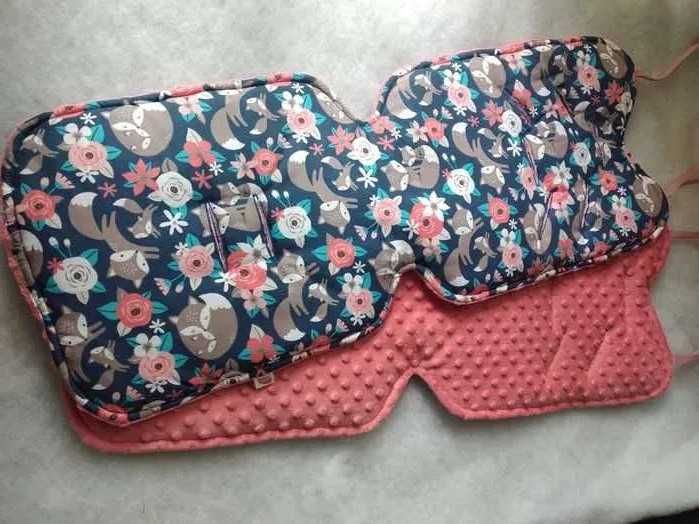 Wkładka do wózka z podnóżkiem wodoodpornym