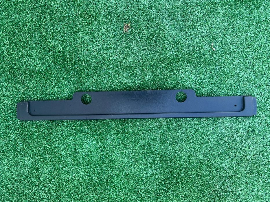 kratka Środkowa w zderzak przÓd bmw 3 e36 m-pakiet