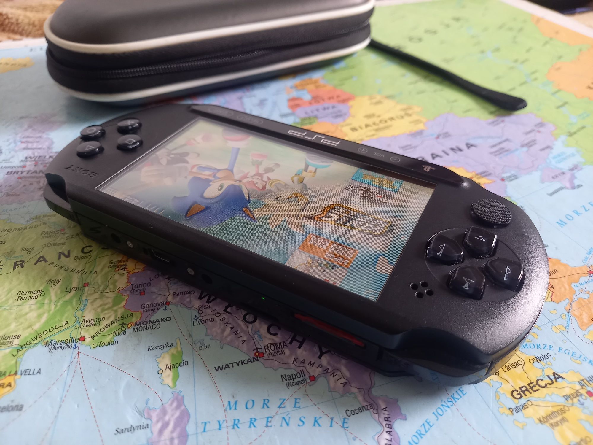 Konsola Sony psp Street E1004 4gb 20 gier stan BDB