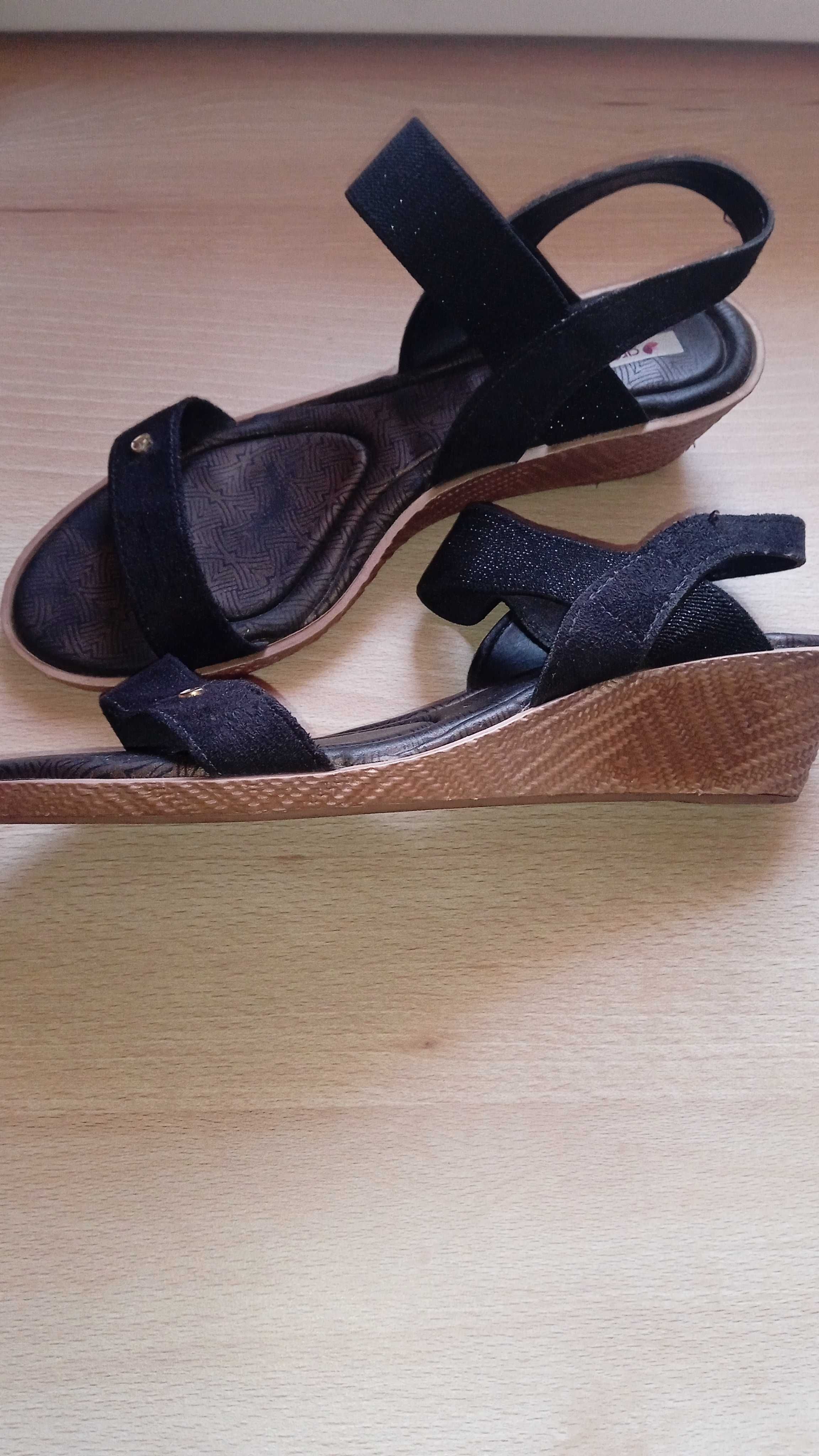 Брендові босоніжки Clarks, sketchers, Ipanema, grengha, Georgе р.38