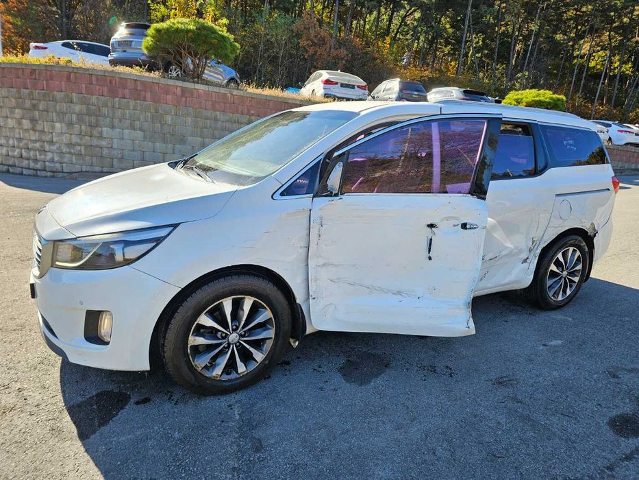 2017 Carnival Diesel Prestige авто на майданчику, скоро відправка