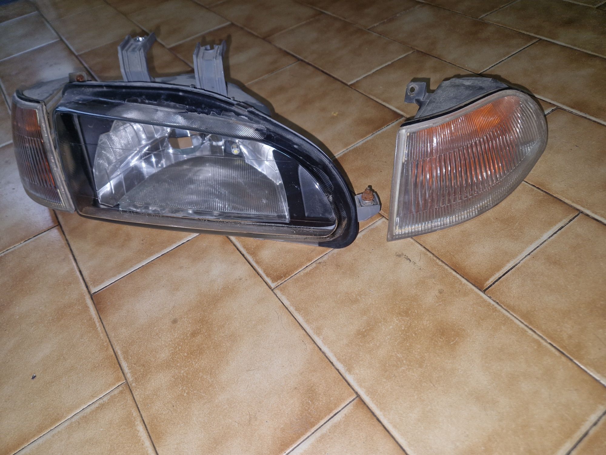 Farol e piscas honda civic eg9/eh9