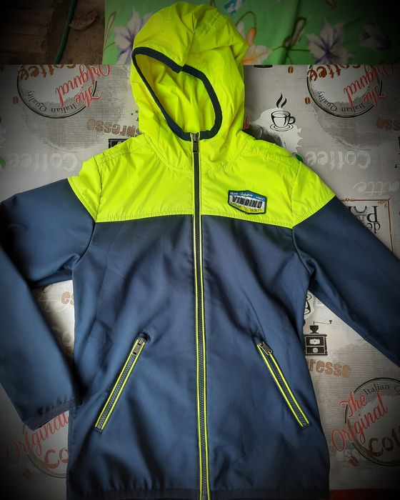 Куртка-ветровка детская