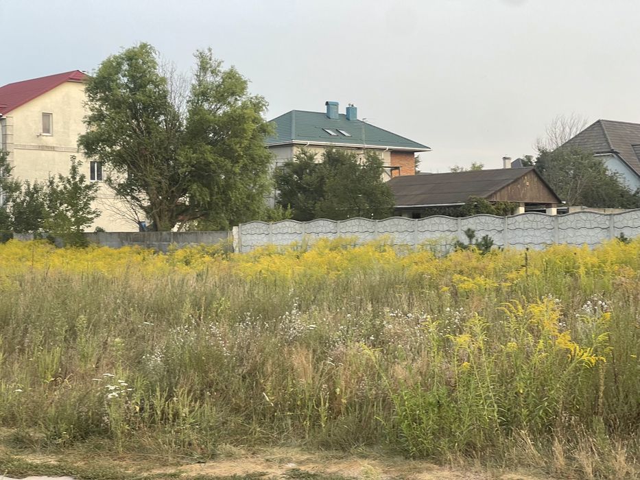 ЩАСЛИВЕ Продається Пейзажна Ділянка 15 соток вул. Соснова 70000$