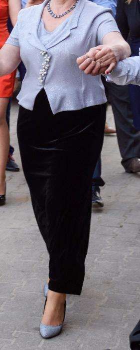 Wizytowa suknia, długa, na szczególne okazje, rozm XL, od krawcowej