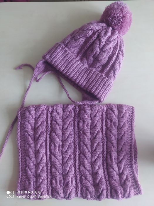 Набір шапка та хомут для дівчинки