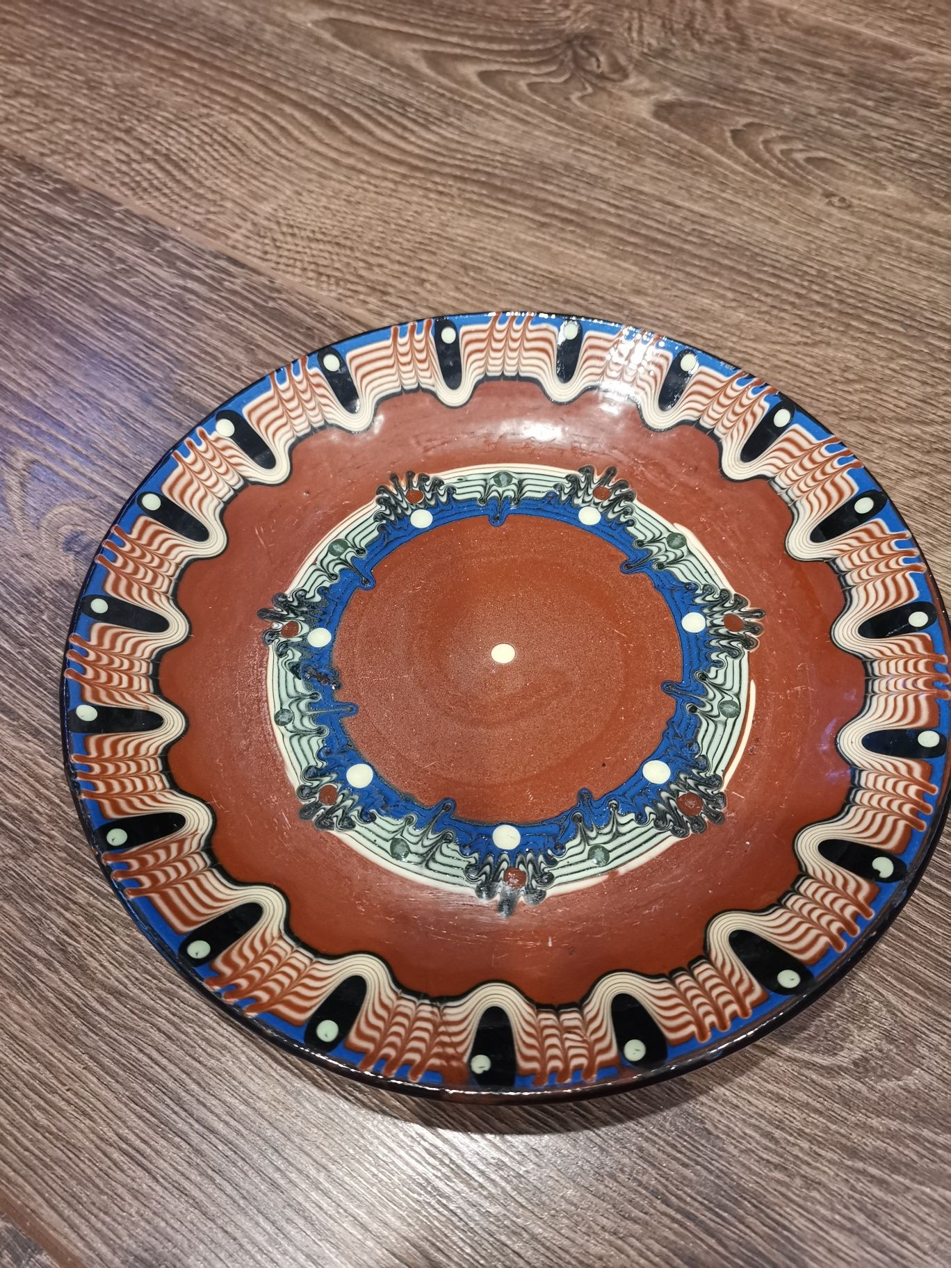 Ceramiczny ręcznie malowany talerzyk na ścianę