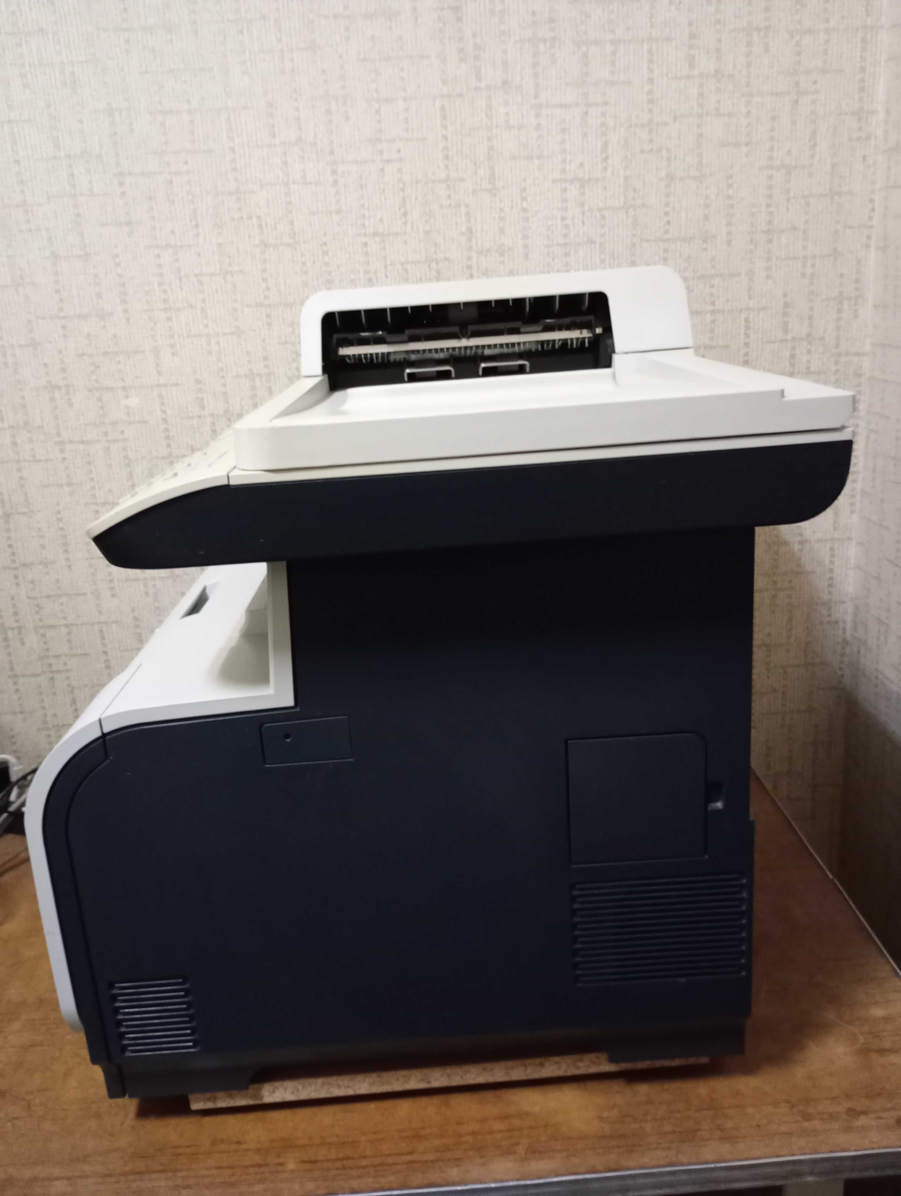 HP Color LaserJet CM2320nf (Кольоровий, лазерний, Lan, Ethernet)