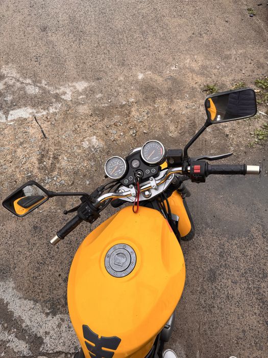 Hyosung gt 125 comet naked V2 kat.B