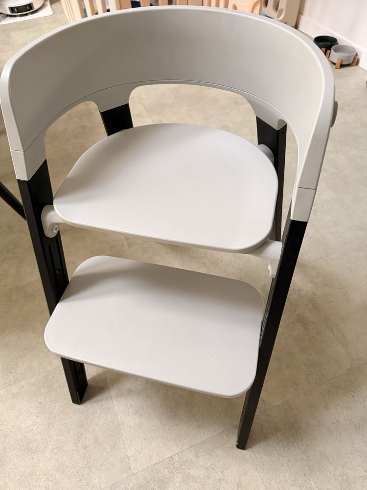 Stokke step krzesełko do karmienia caly zestaw