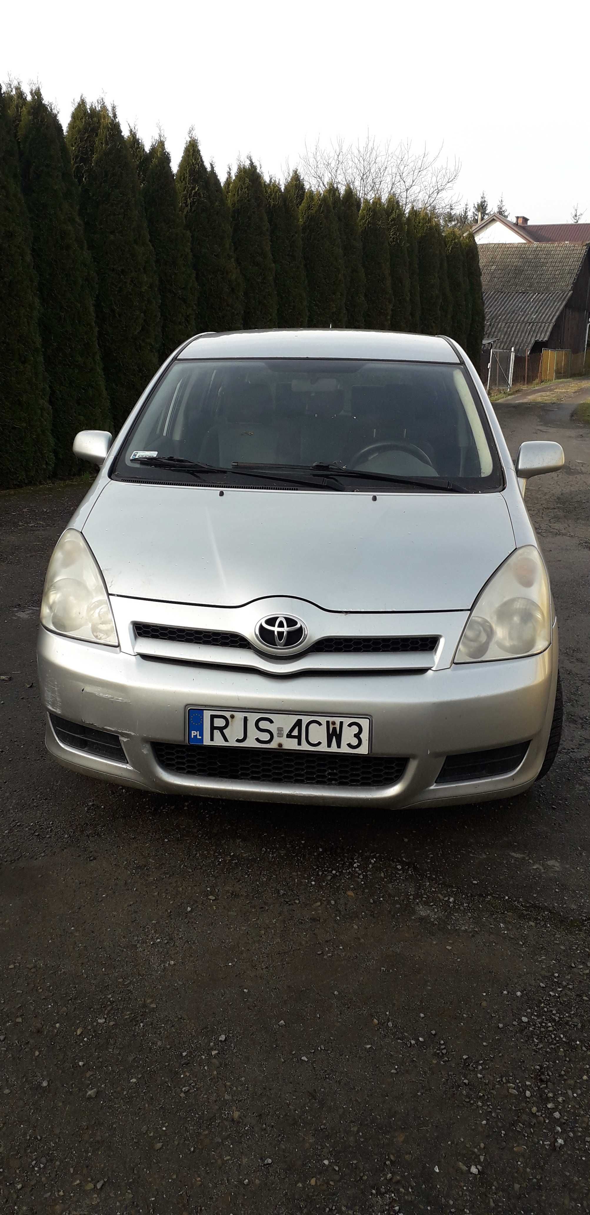 Toyota corolla verso 1.8 vvti benzyna