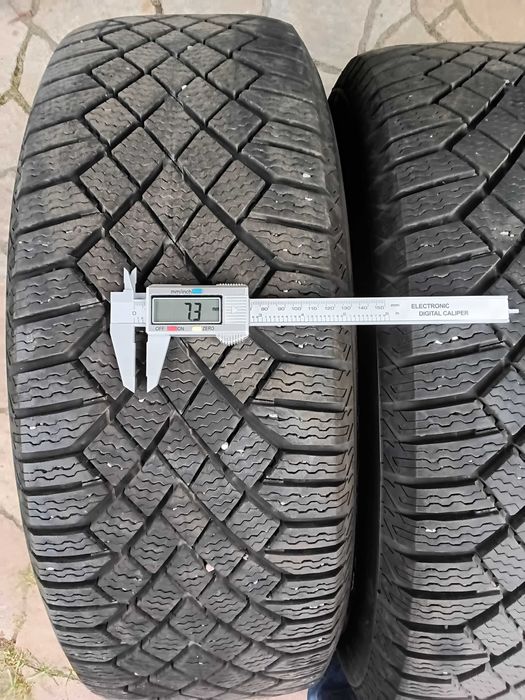 Koła aluminiowe  Toyota 18" z oponami zimowymi Continental