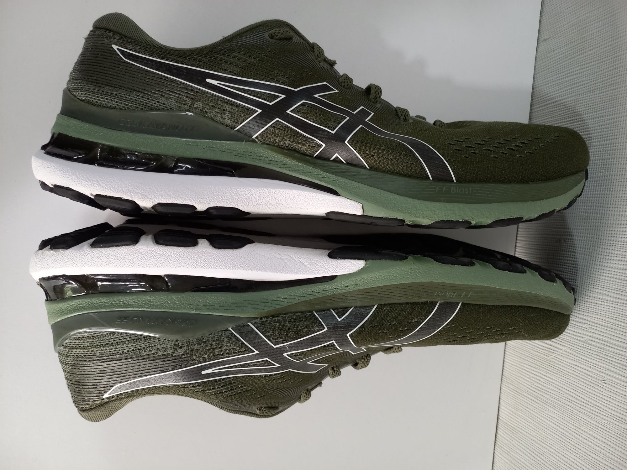 Кросівки ASICS GEL-KAYANO 28 OLIVE 1011B189-300 оригінал