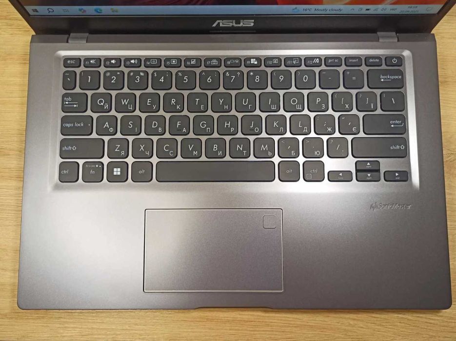 Ноутбук ASUS 15"/Core i5-8250/SSD 256GB/8GB/Отличное Состояние/