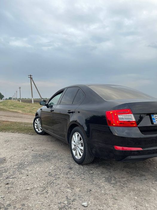 Терміново !!!Школа А7 2013 1,4 бендзин повінстю обслужена