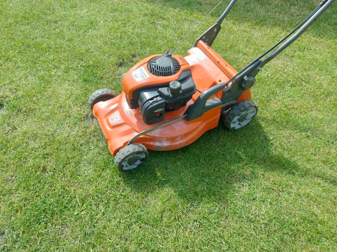 Kosiarka Husqvarna LC247S